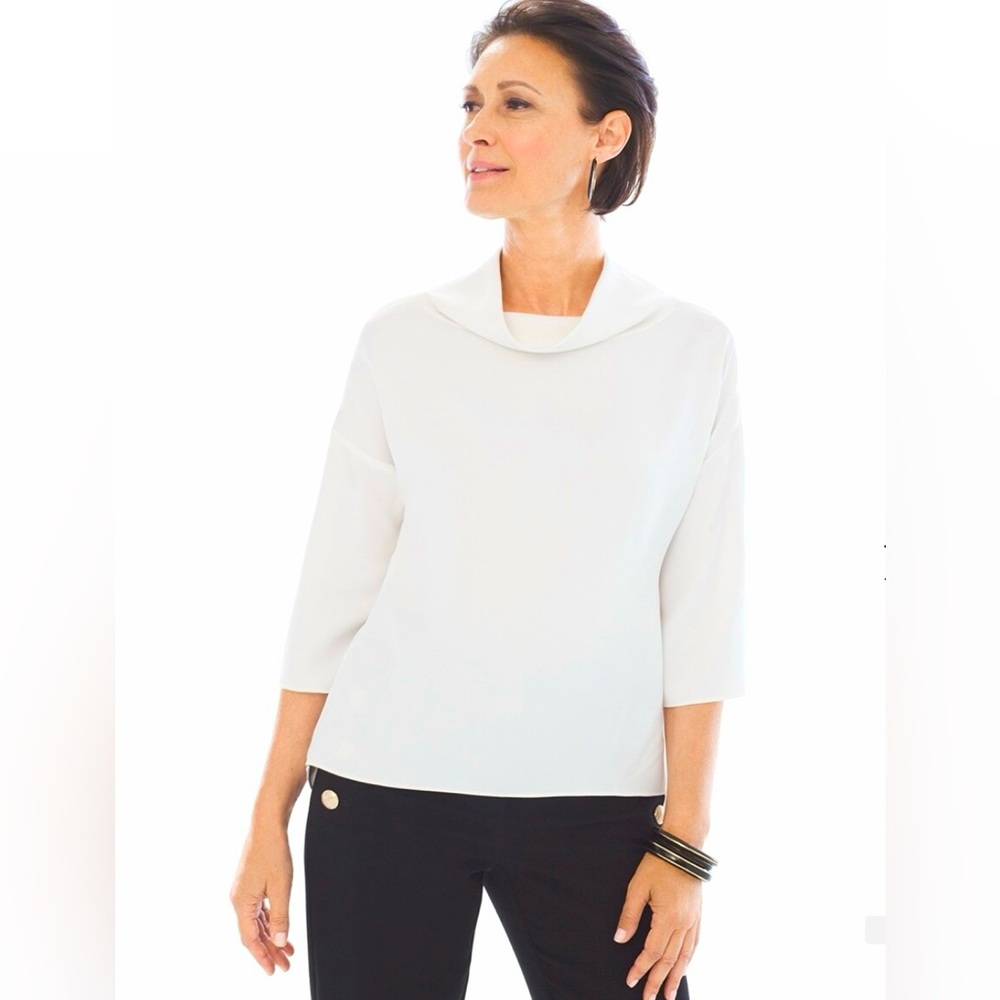 Chico's White No-Iron Mock NeckTop with a 3/4 Sleeve Chico’s Size 0 fits US S/M